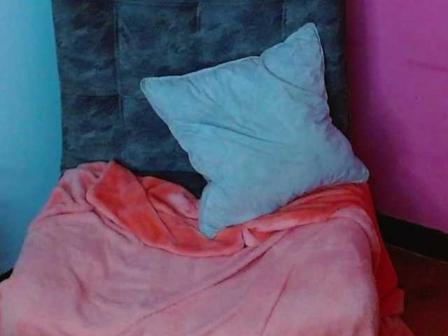 Live sex webcam photo for kimmy099 #276141735