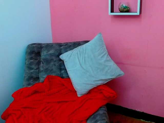 Live sex webcam photo for kimmy099 #276251113