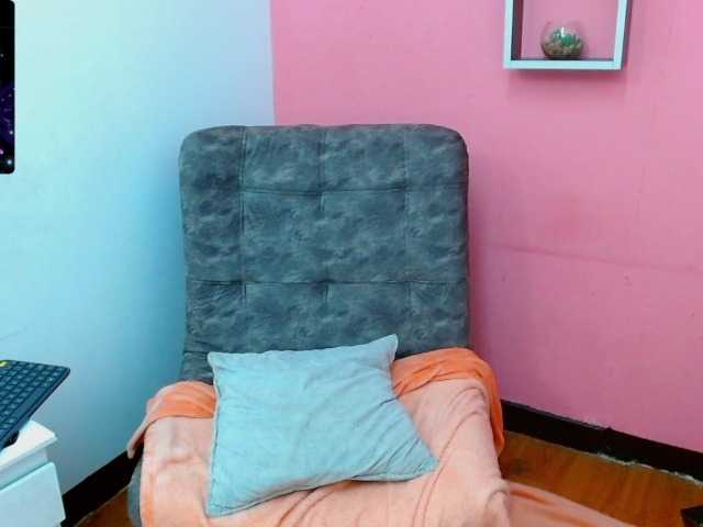 Live sex webcam photo for kimmy099 #276344935