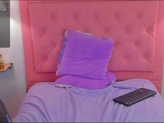 Live sex webcam photo for kimmy099 #277042918