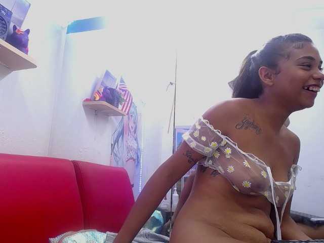 Live sex webcam photo for kimsam #276178307