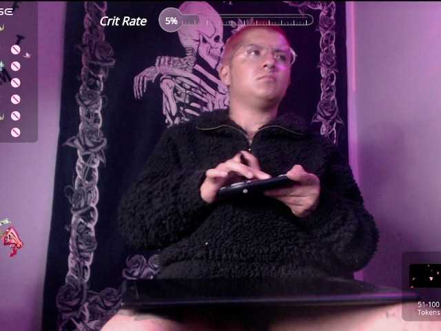 Live sex webcam photo for kingkevint2m #276295551