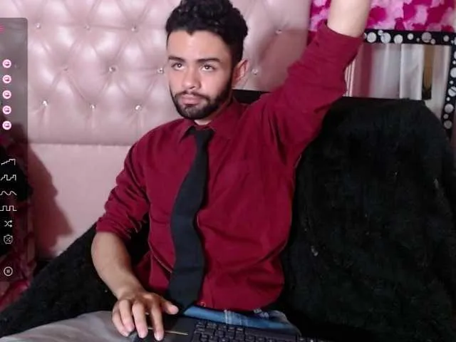 Live sex webcam photo for kingtarvos #277144013