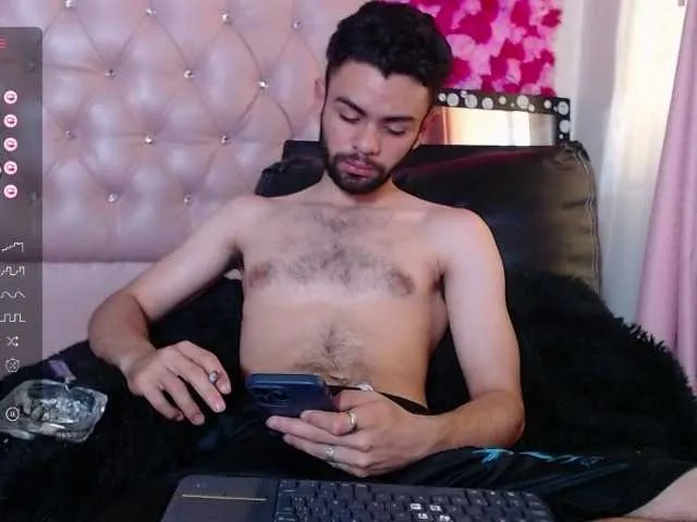 Live sex webcam photo for kingtarvos #277145588