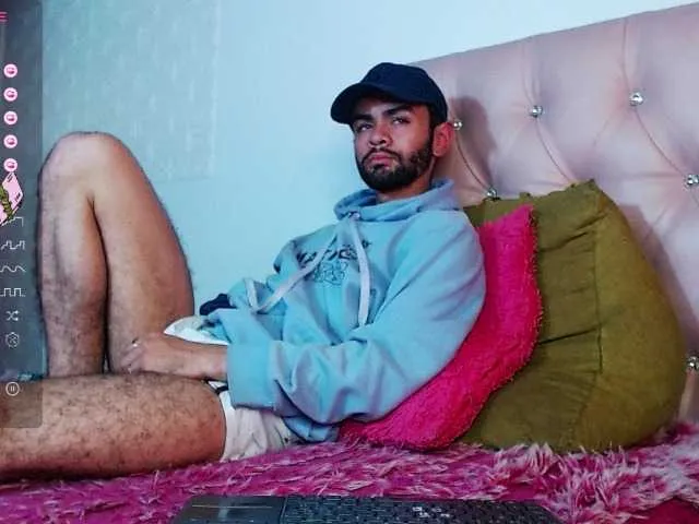 Live sex webcam photo for kingtarvos #277230578