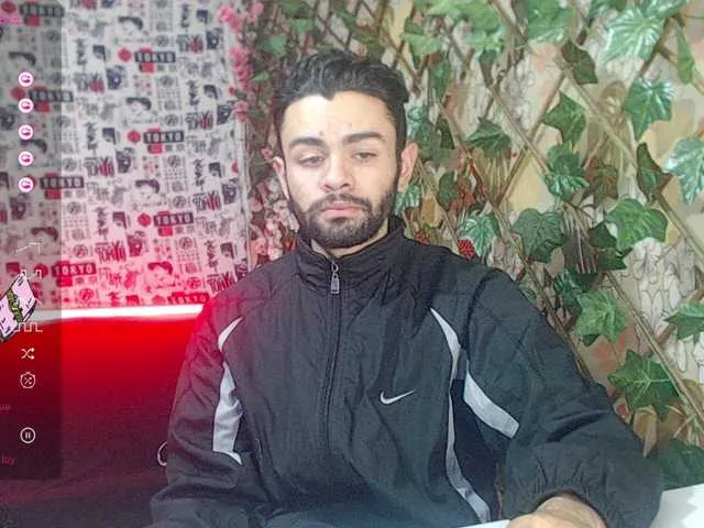 Live sex webcam photo for kingtarvos #277264077