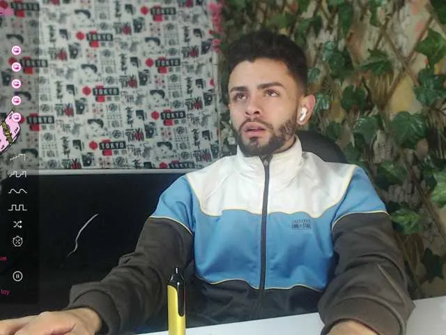 Live sex webcam photo for kingtarvos #277319556