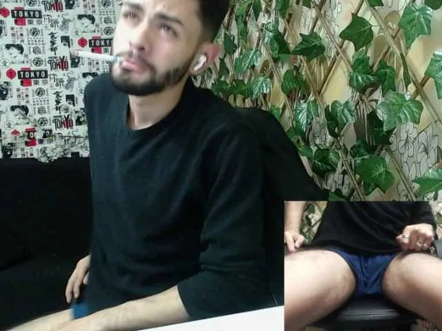 Live sex webcam photo for kingtarvos #277334156