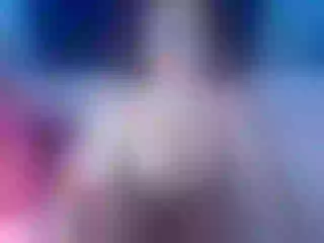 Live sex webcam photo for kinky-redhead18 #290317167
