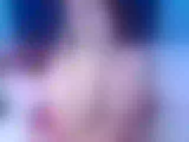 Live sex webcam photo for kinky-redhead18 #290376442
