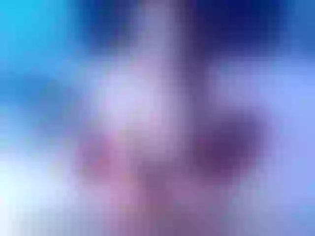Live sex webcam photo for kinky-redhead18 #290670295