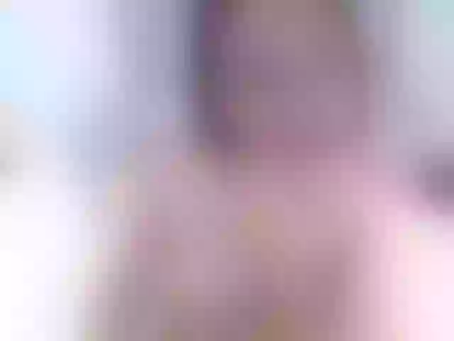 Live sex webcam photo for kinky-redhead18 #290725857
