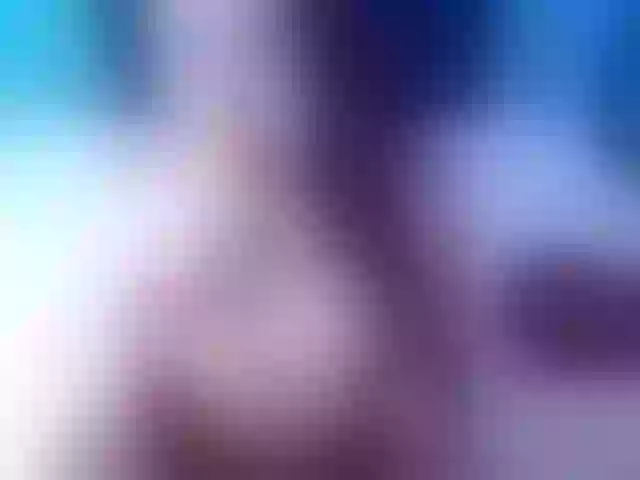 Live sex webcam photo for kinky-redhead18 #291529394