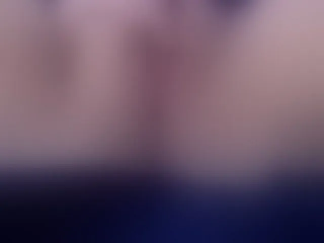 Live sex webcam photo for kinky-redhead18 #292470624