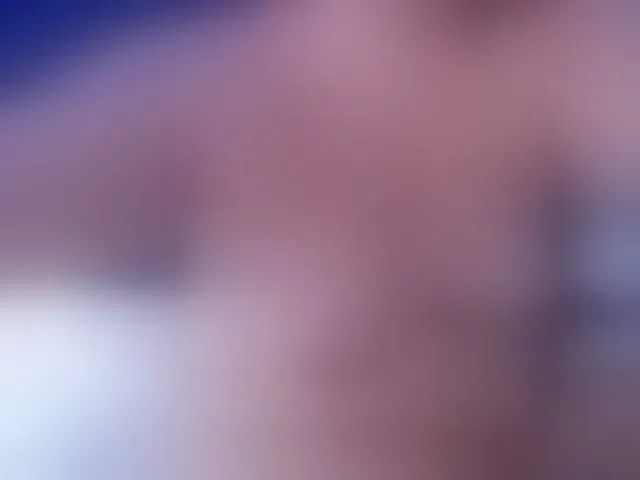 Live sex webcam photo for kinky-redhead18 #292673107