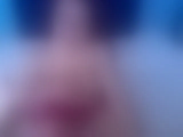 Live sex webcam photo for kinky-redhead18 #293079883
