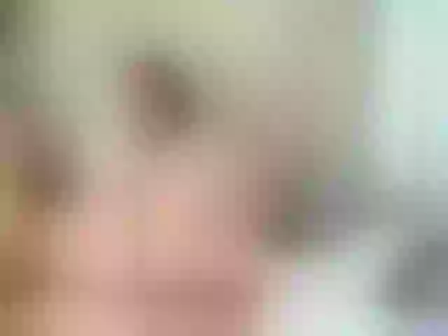 Live sex webcam photo for kinkyhousewifee #290405906