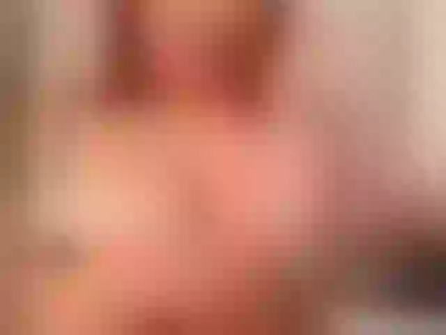 Live sex webcam photo for kinkyhousewifee #290566262