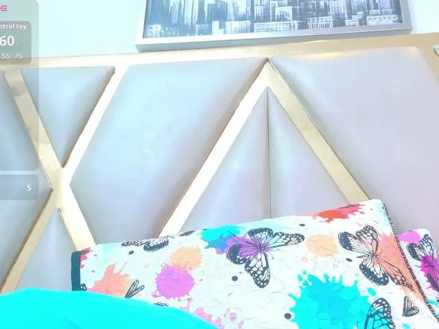 Live sex webcam photo for kinkyhousewifee #291762634