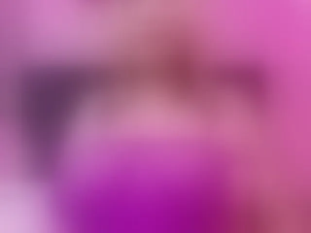 Live sex webcam photo for kinkyhousewifee #293585833