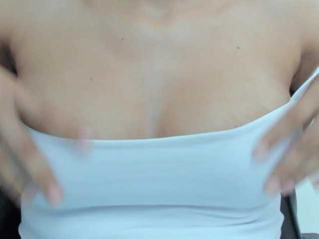 Live sex webcam photo for kira-rodriguez #290319259