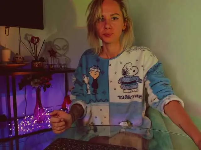 Live sex webcam photo for kirillenok #290470227