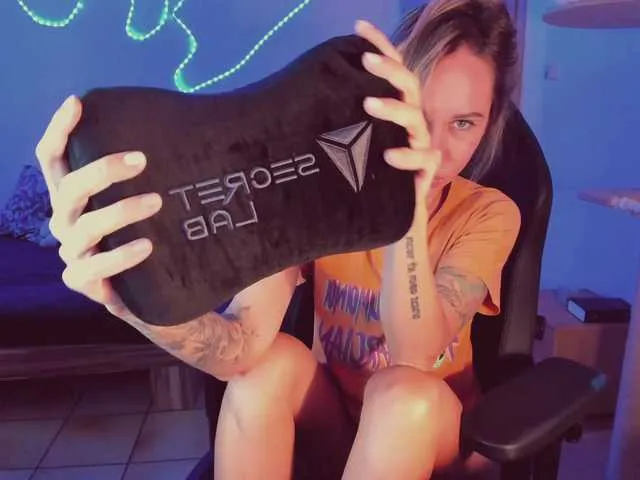 Live sex webcam photo for kirillenok #291238805