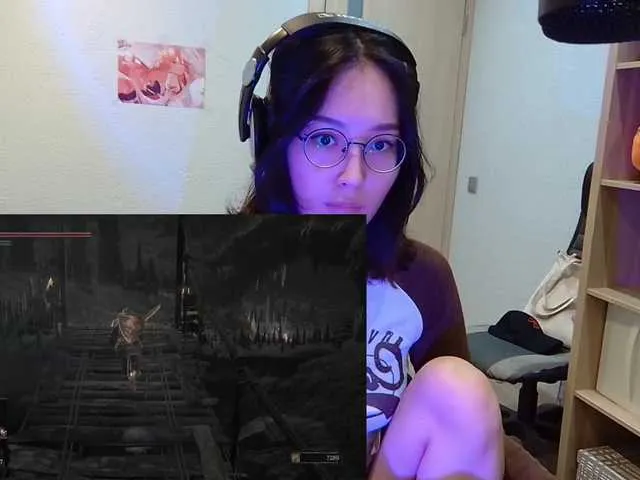 Live sex webcam photo for kisik258 #276336614