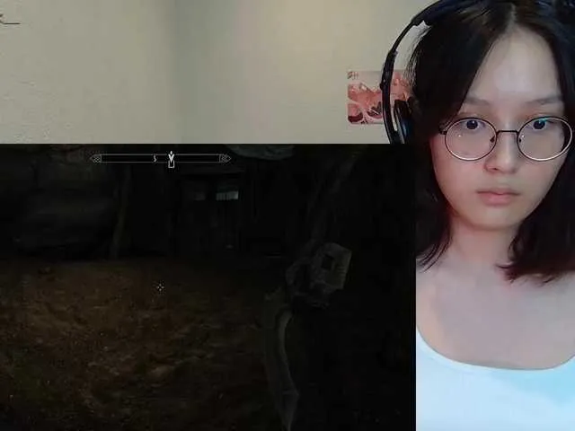 Live sex webcam photo for kisik258 #276573666