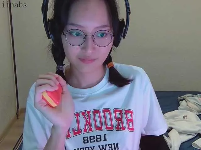 Live sex webcam photo for kisik258 #276908966