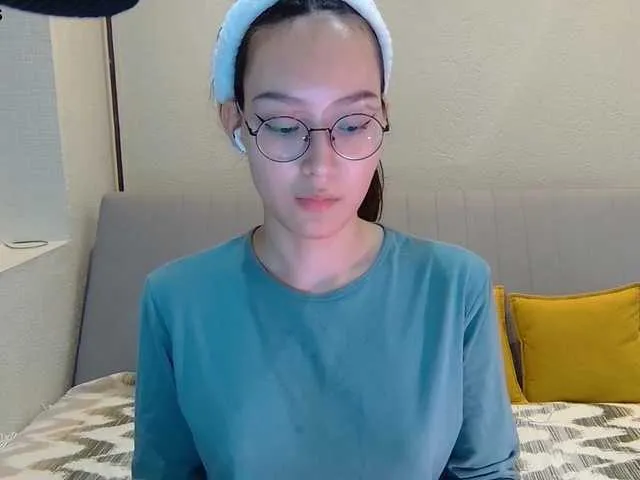 Live sex webcam photo for kisik258 #277191516