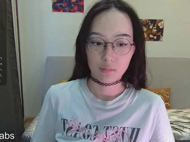 Live sex webcam photo for kisik258 #277631819