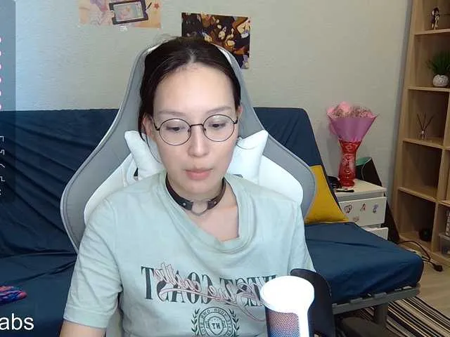 Live sex webcam photo for kisik258 #277901638