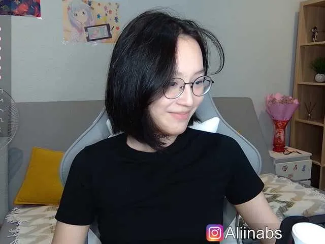 Live sex webcam photo for kisik258 #277938958