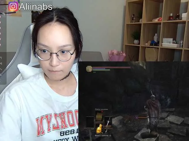 Live sex webcam photo for kisik258 #277967075