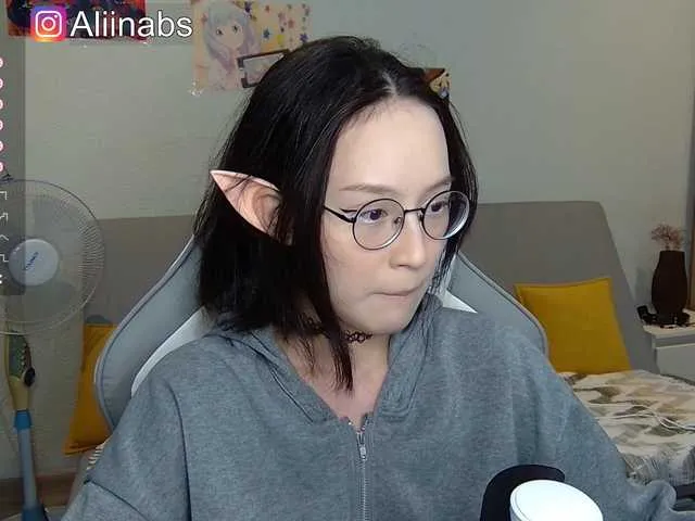 Live sex webcam photo for kisik258 #278006475