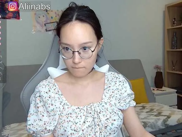 Live sex webcam photo for kisik258 #278015347