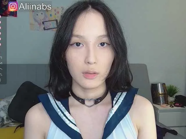 Live sex webcam photo for kisik258 #284546751