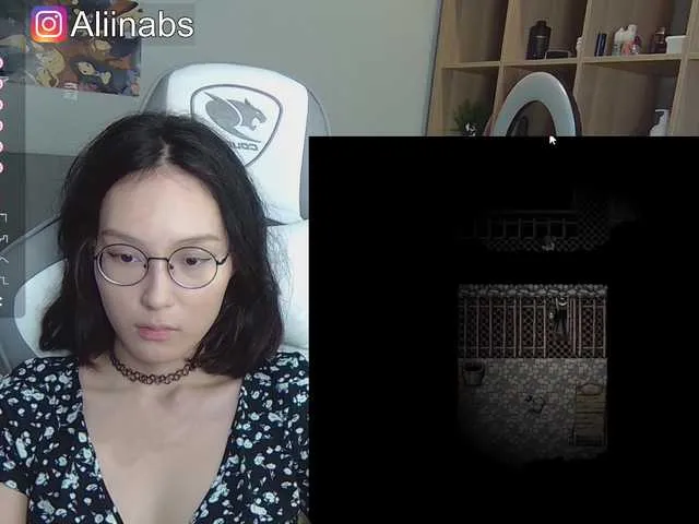 Live sex webcam photo for kisik258 #287187342