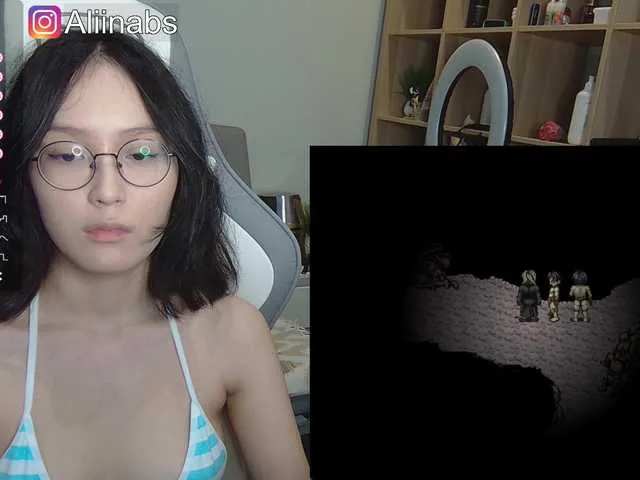 Live sex webcam photo for kisik258 #288205479