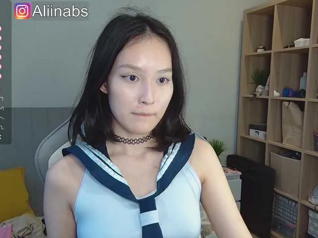 Live sex webcam photo for kisik258 #290022033