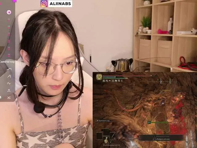 Live sex webcam photo for kisik258 #290268941