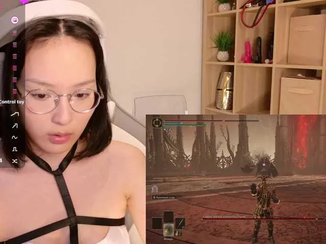 Live sex webcam photo for kisik258 #290423931