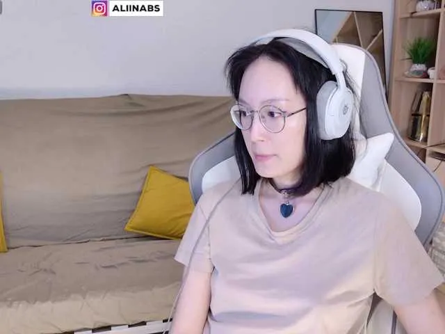 Live sex webcam photo for kisik258 #290552810