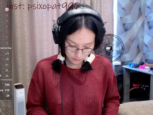 Live sex webcam photo for kisik258 #291836628