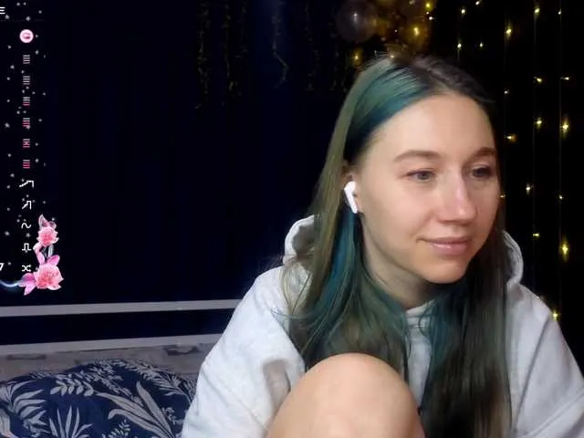 Live sex webcam photo for kiska-wansday07 #290658896