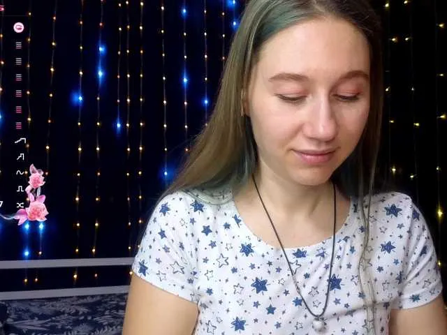 Live sex webcam photo for kiska-wansday07 #290700010
