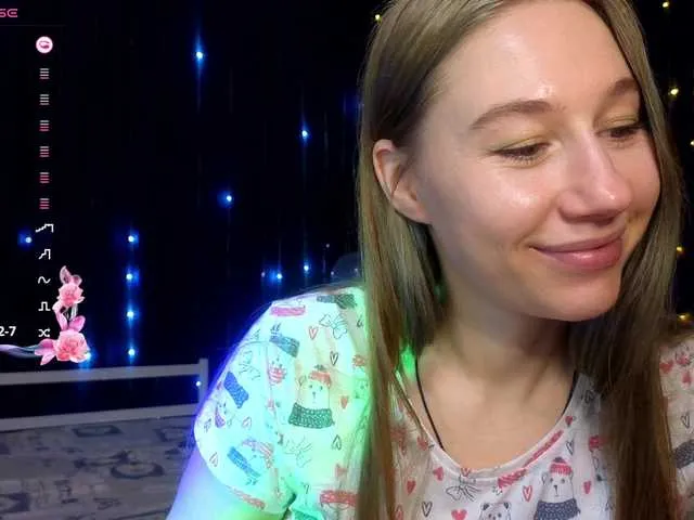 Live sex webcam photo for kiska-wansday07 #290817606