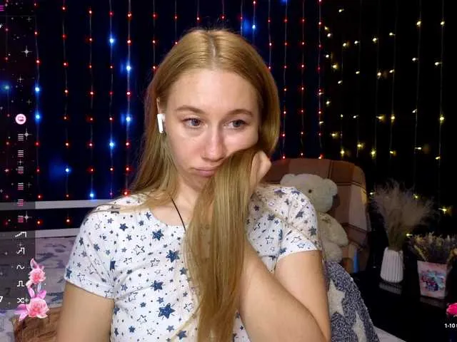 Live sex webcam photo for kiska-wansday07 #291142378