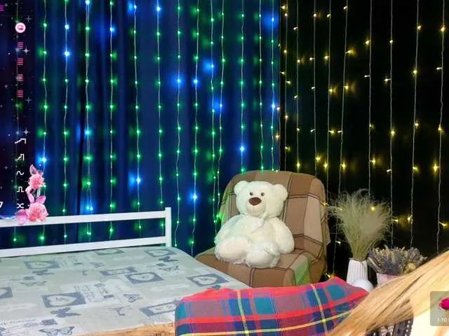 Live sex webcam photo for kiska-wansday07 #291280813
